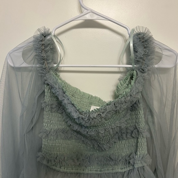 MABLE Ruffled Off-The-Shoulder Crop Top - Picture 2 of 9